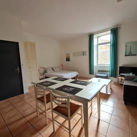 Le Prieure - Jusqu'a 4 Personnes Apartment Villeneuve-les-Beziers